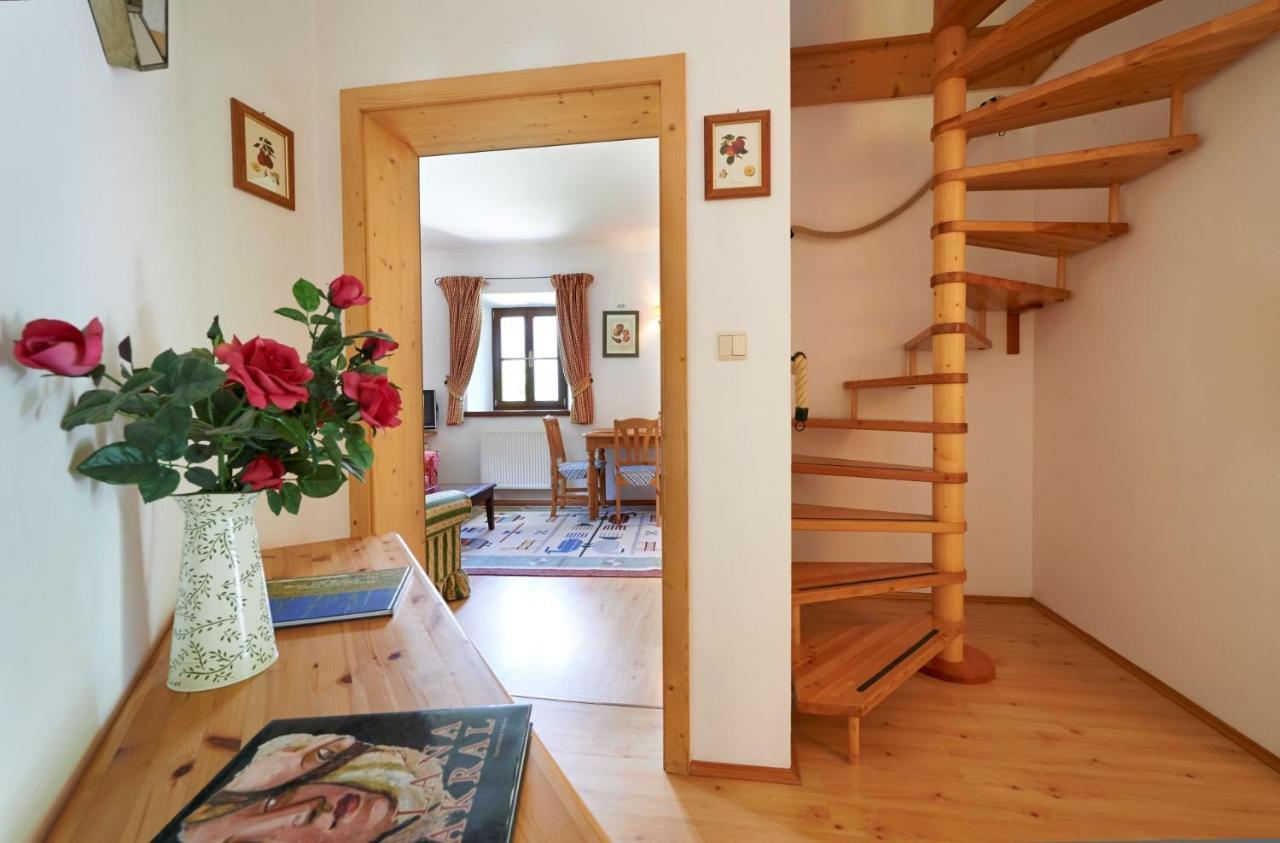 Ferienapartments Gutshof Brandis Lana Buitenkant foto